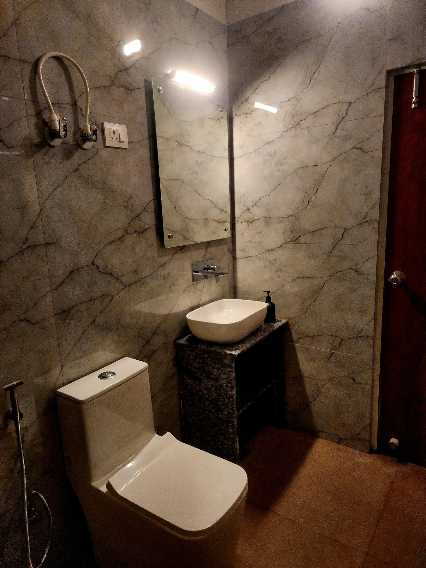 Full bathroom with vessel basin and premium fittings